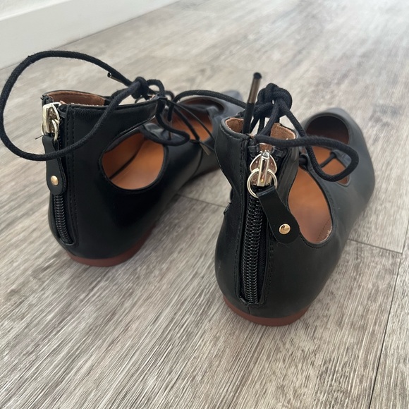 Black Ballet Flats - Picture 3 of 5